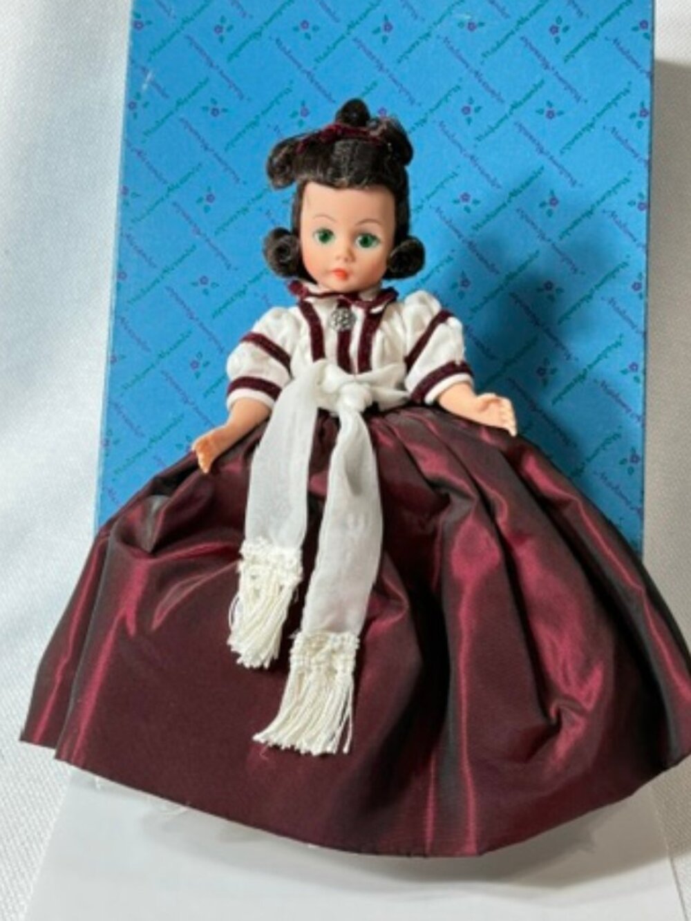Madame Alexander restrung 10" Portrettes Scarlett Jubilee #1100 doll.